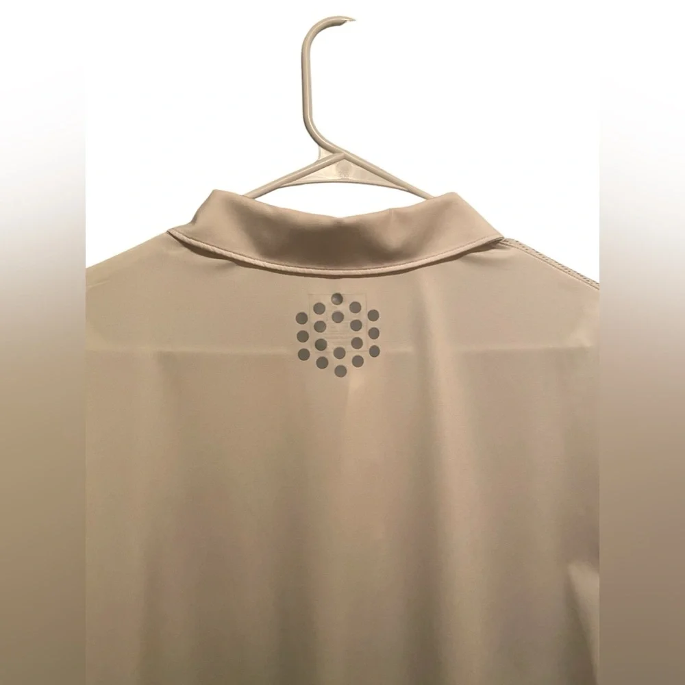 Puma Men's Striped‎ Polo Shirt - Size Medium. Good condition - Picture 4 of 6